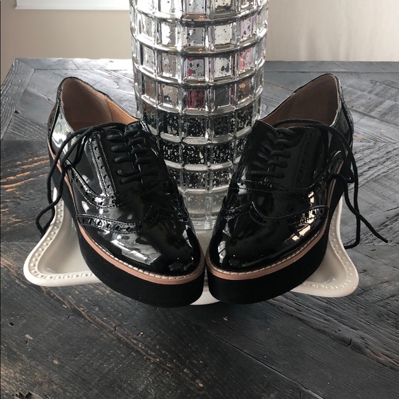 BRAND NEW!! Steve Madden Shoes - Picture 6 of 8